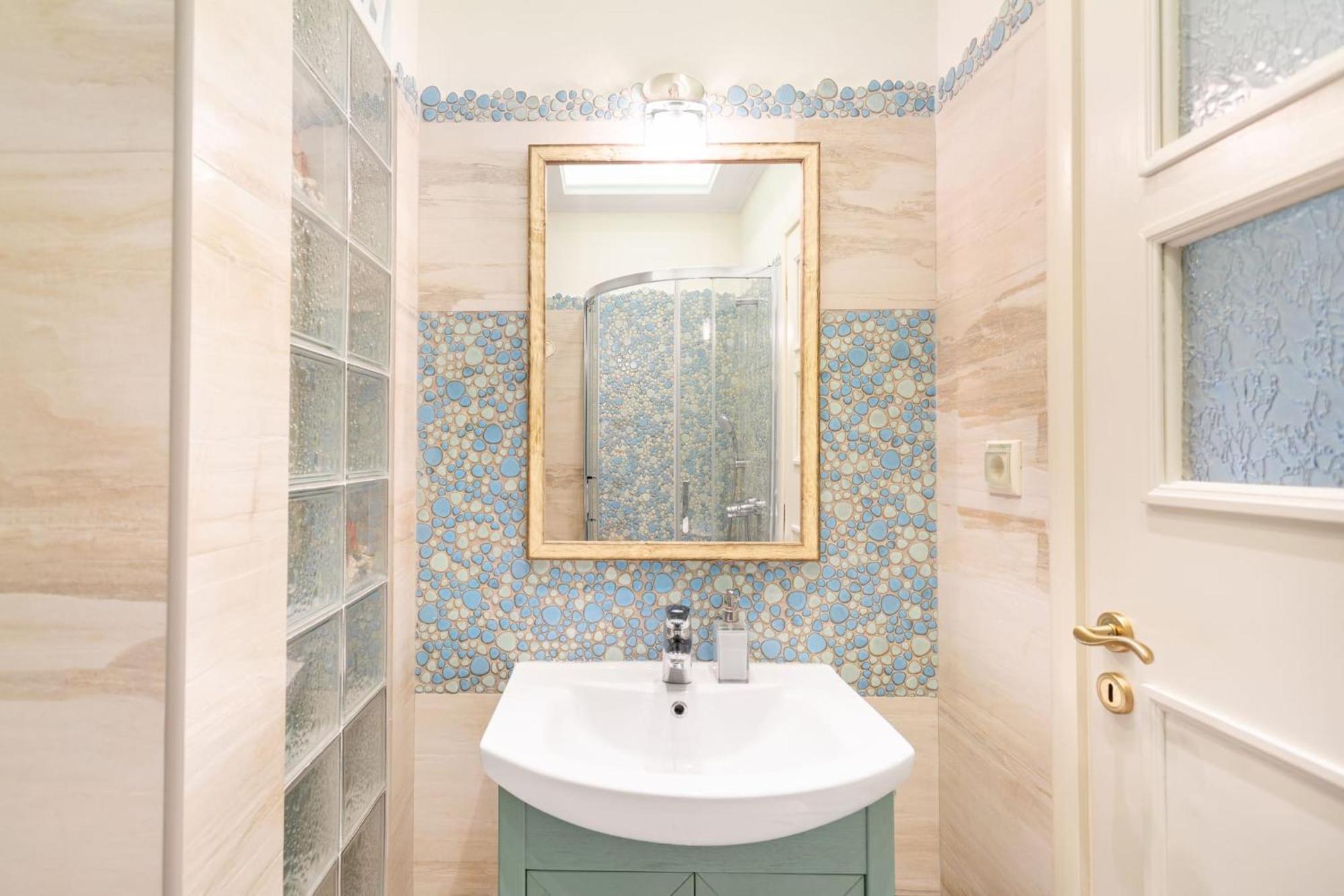 Apartament Bright, Calming Retreat With A Balcony Near Metro! Ateny Zewnętrze zdjęcie